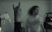Video: "Tas bija totālākais hardcore" – 2004. gada Sanctimony uzstāšanās Bencī